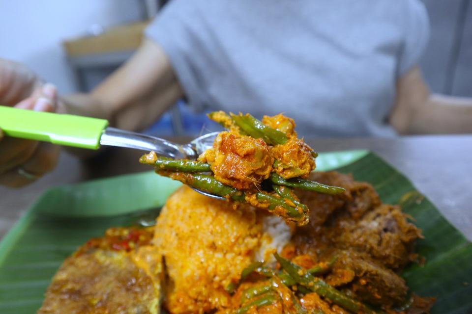 best-rated nasi padang - sambal goreng