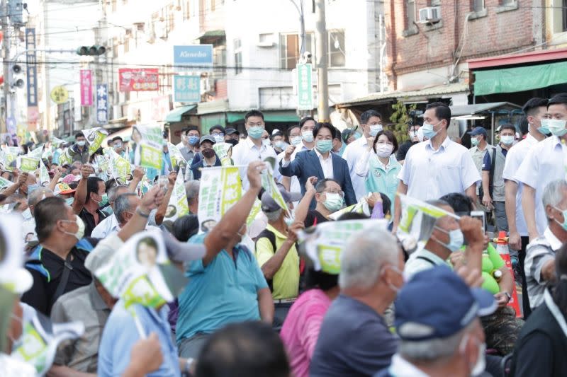 ▲賴清德出席「南彰六鄉鎮後援會成立大會」，展現他的高人氣。（圖／黃秀芳競總提供，2022.09.17）