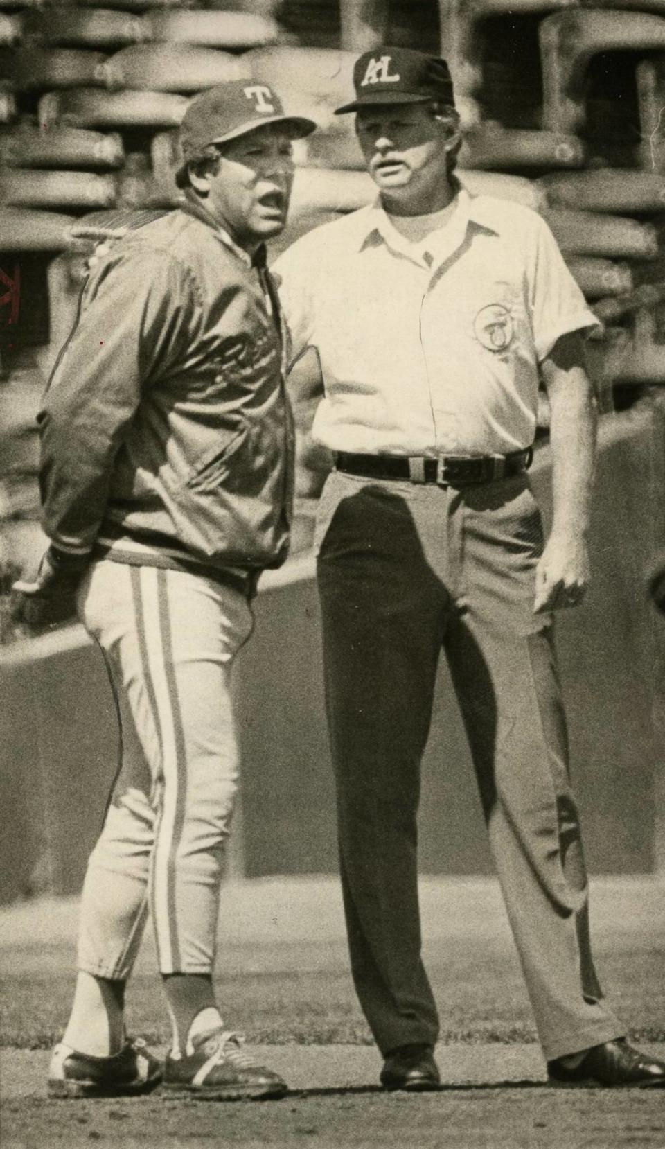Pat Corrales, originario de Fresno y ex estrella de beisbol y fotball en Fresno High a finales de la década de 1950, se convirtió en 1978 en el primer mánager de origen mexicano de las Grandes Ligas de Beisbol, al ser ascendido por los Rangers de Texas.