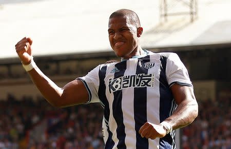 Britain Football Soccer - Crystal Palace v West Bromwich Albion - Premier League - Selhurst Park - 13/8/16 West Bromwich Albion's Salomon Rondon celebrates scoring their first goal Action Images via Reuters / Andrew Couldridge