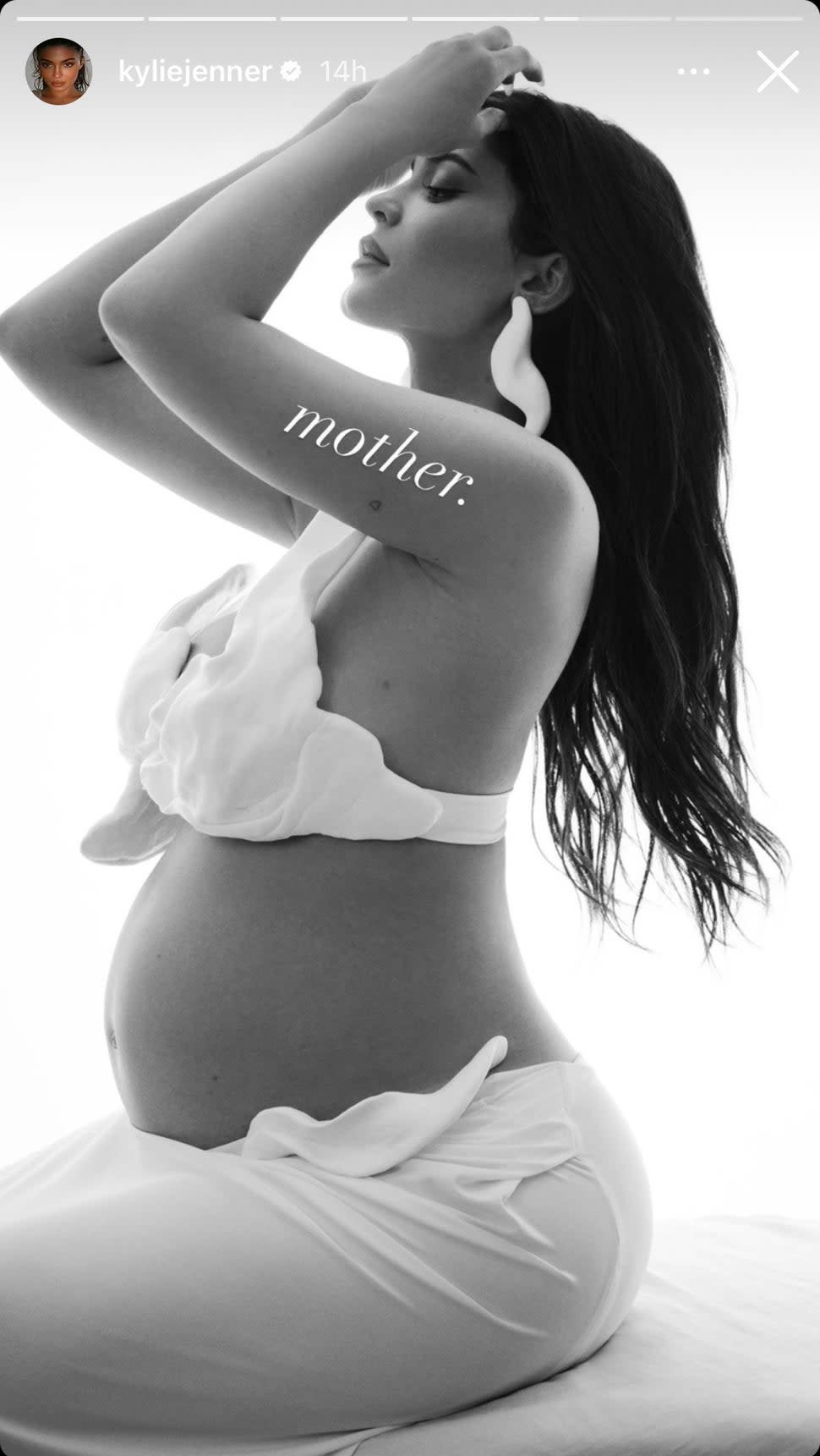 Kylie Jenner Pregnancy Photo IG Story