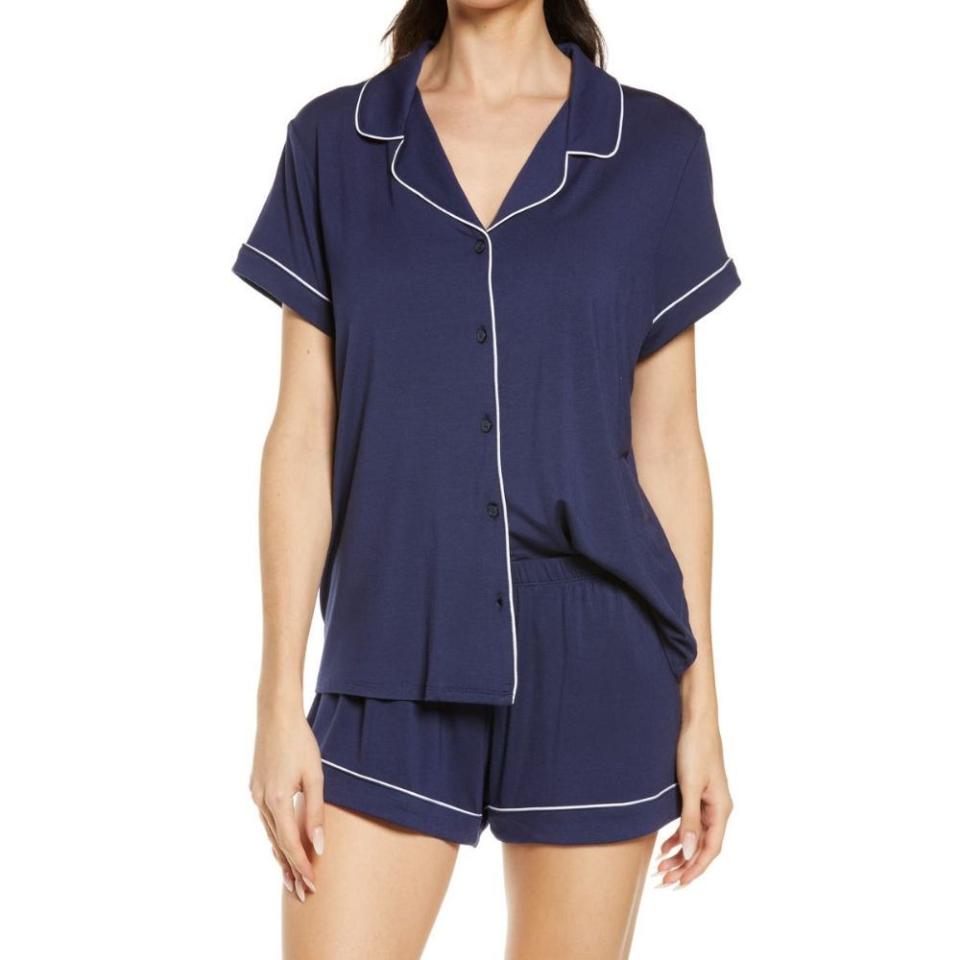 3) Moonlight Eco Short Pajamas