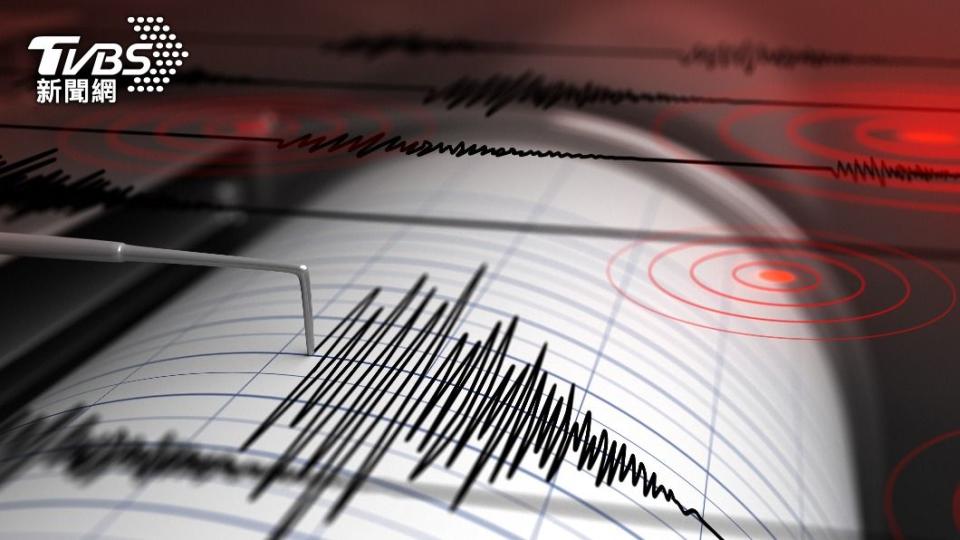台灣在今（10）日凌晨發生4起地震，其中一起更罕見發生於三峽。（示意圖／shutterstock達志影像）