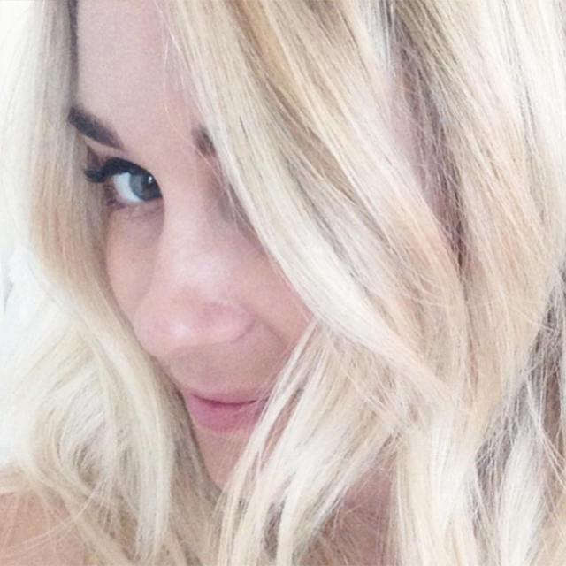 Lauren Conrad goes extra blonde for Summer