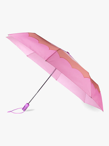 Scallop Travel Umbrella. Image via Kate Spade.