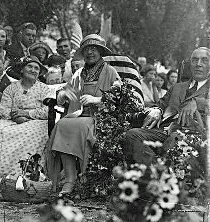 President and Mrs. Harding meeting with Elizabeth Stapley, the first pioneer born in Utah in 1847. | Ron Fox