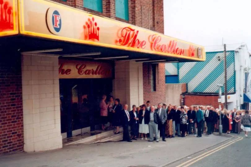 Queues outside the Carlton Ballroom