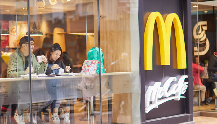 Image of people eating at McDonald's