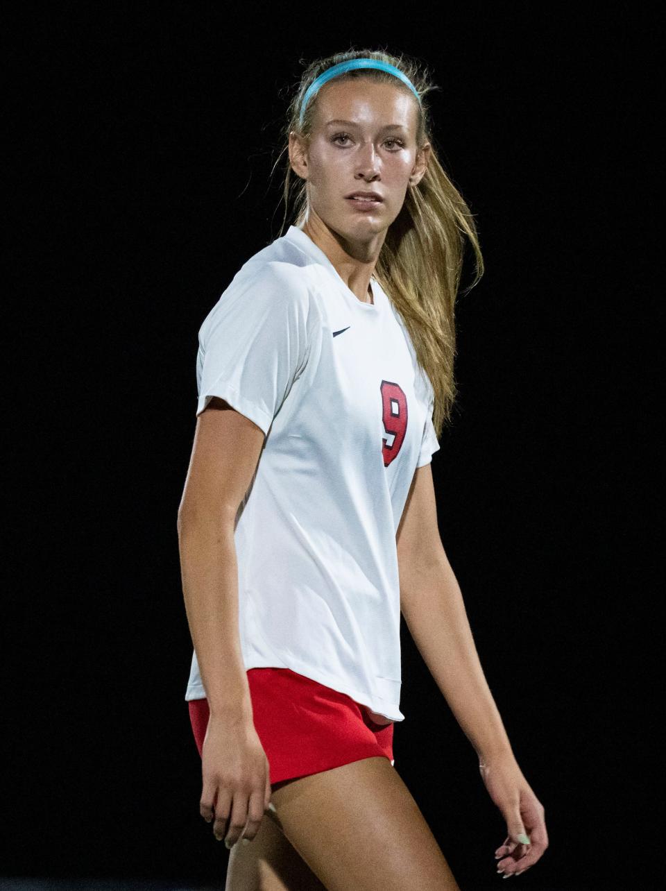 Center Grove Trojans Ali Wiesmann (9) looks up the field Sept. 21, 2022, at Carmel High School in Carmel.  