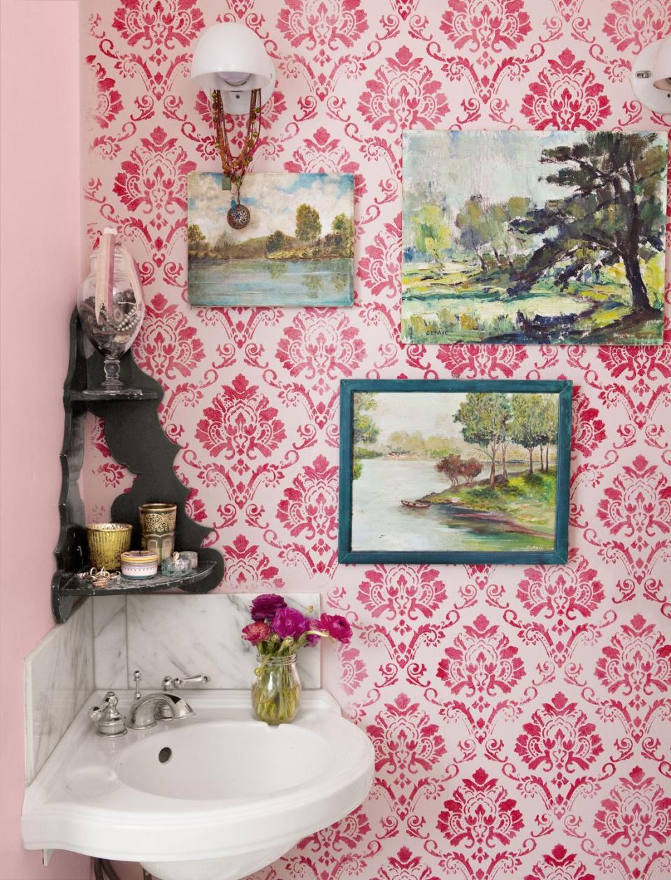 Stenciled Damask Bathroom Walls