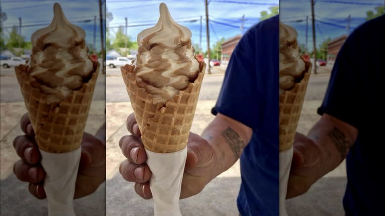 Soft serve swirl cone