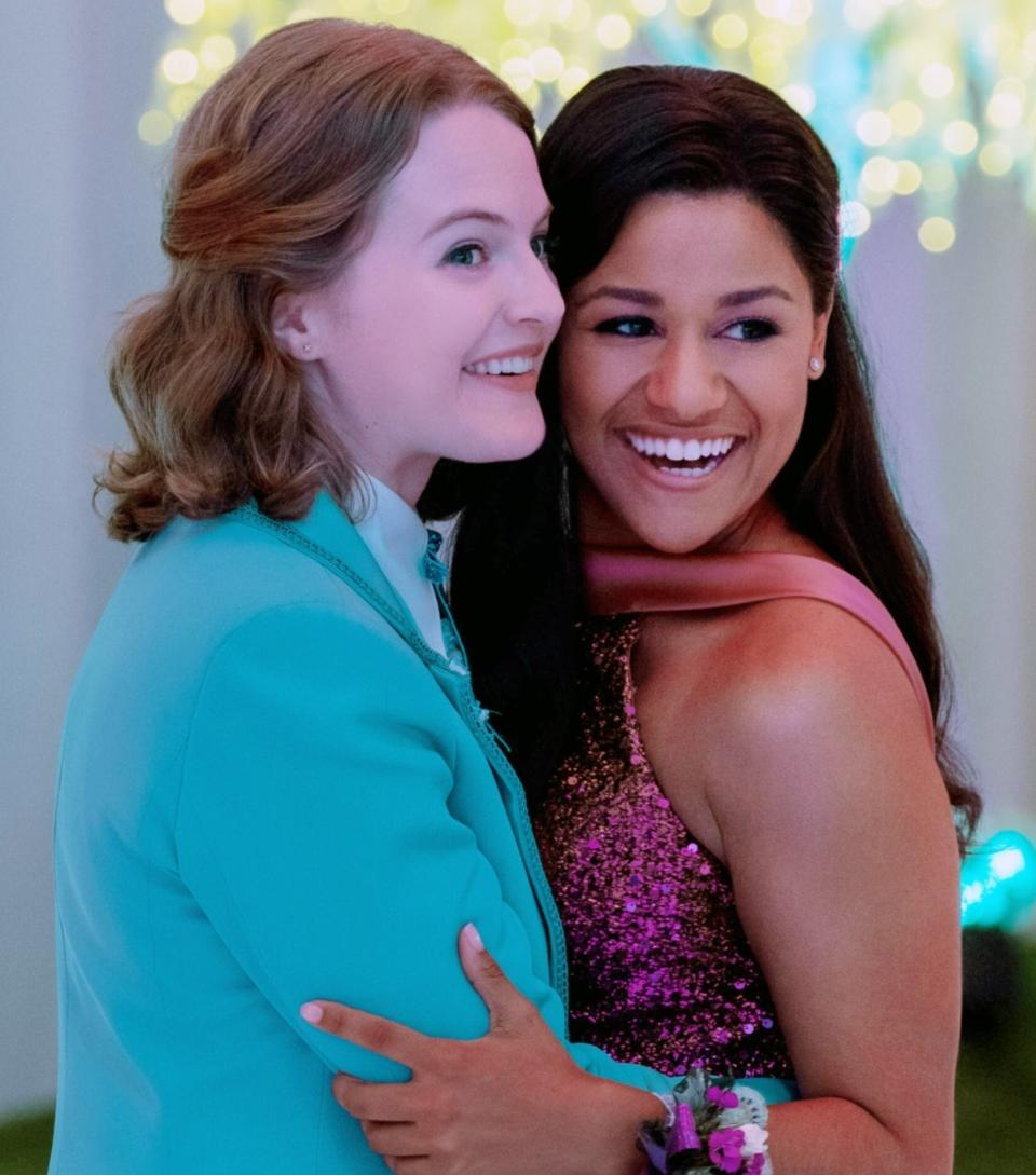 Jo Ellen Pellman and Ariana DeBose in The Prom