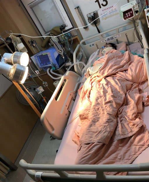 賴東賢去年9月遭遇重大車禍住進加護病房。（圖／鴻言娛樂提供）