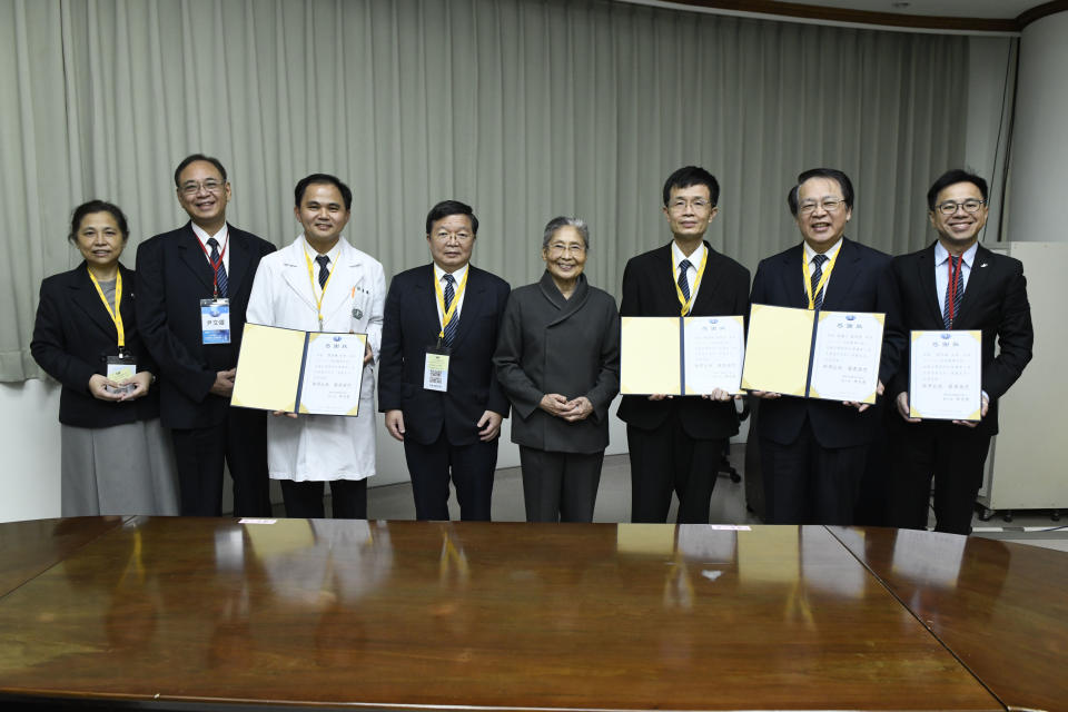 第四屆慈濟醫學年會17、18兩日在大林慈濟醫院登場，醫療志業六百多人齊聚一堂精進醫療專業與人文，更共享大林慈濟醫院啟業二十周年的喜悅。