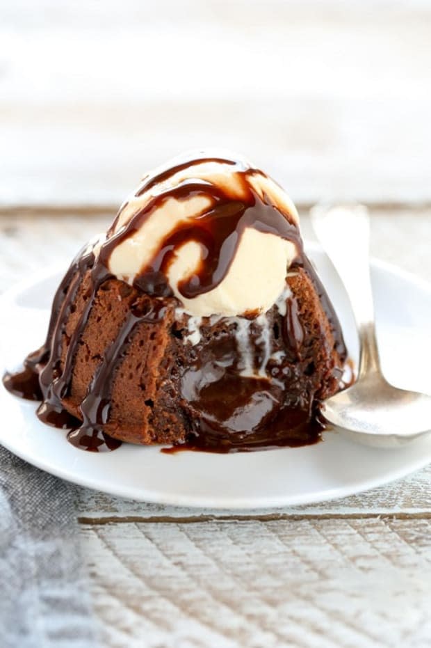 <p><a href="https://www.livewellbakeoften.com/molten-chocolate-lava-cakes-for-two/" rel="nofollow noopener" target="_blank" data-ylk="slk:Live Well Bake Often;elm:context_link;itc:0;sec:content-canvas" class="link ">Live Well Bake Often</a></p>
