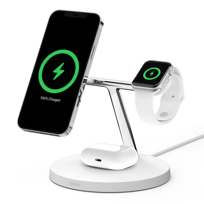 BoostCharge Pro 三合一 Magnetic Stand 充電座