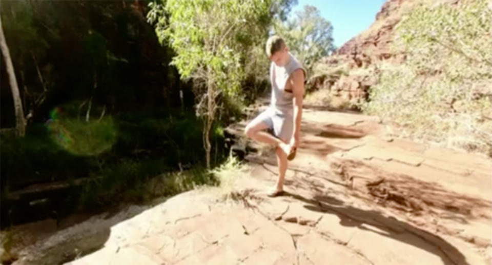 This picture was taken just after Christian Wright was bitten on the foot by a brown snake, in a remote part of Karijini National Park. At the time he wasn’t sure if it was a snake bite. Source: 7 News