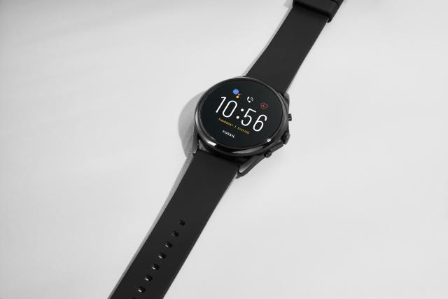 Fossil debuts an LTE smartwatch and adds new styles to its Michael