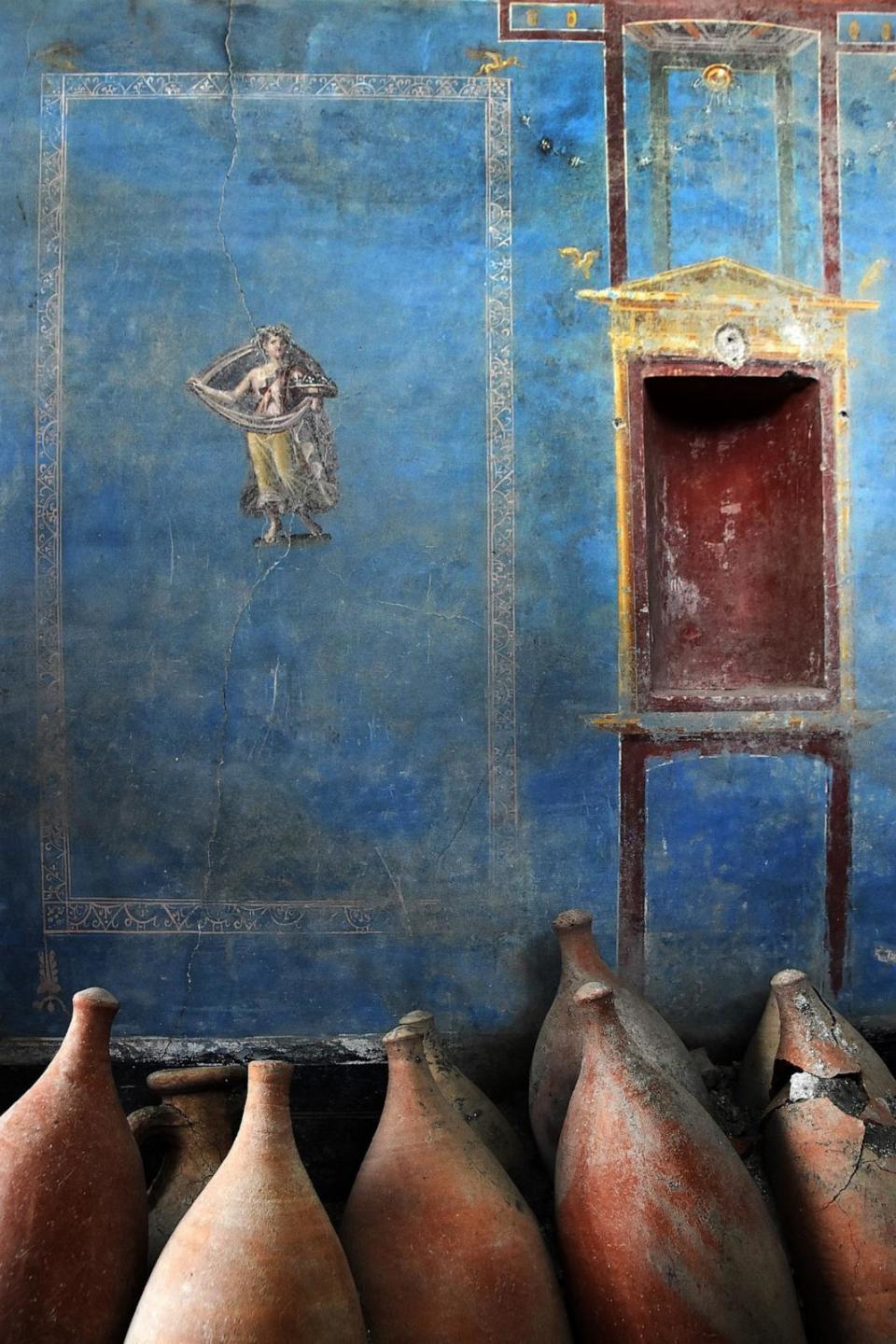 PHOTO: Rare Blue Room Discovered In Pompeii - Italy (Abaca/ABACA)