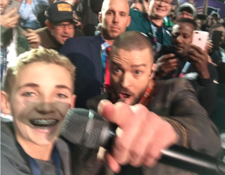The selfie kid's name is Ryan McKenna and here is the actual selfie he took with JT. Source: Twitter