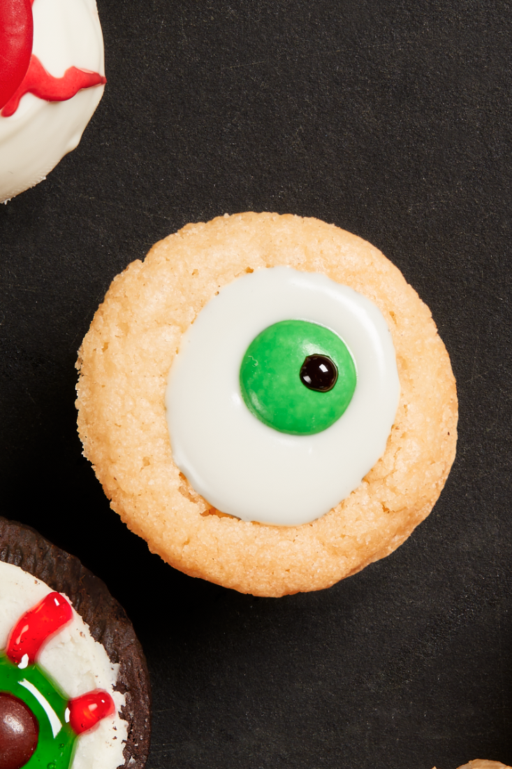 <p>Sugar cookies are sure to please everyone, and these ones have gotten a spooky Halloween makeover. </p><p><strong><em>Get the recipe at <a href="https://www.thepioneerwoman.com/food-cooking/recipes/a32128998/sugar-cookie-eyeballs/" rel="nofollow noopener" target="_blank" data-ylk="slk:The Pioneer Woman;elm:context_link;itc:0;sec:content-canvas" class="link ">The Pioneer Woman</a>. </em></strong></p>