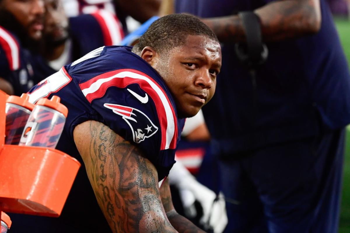 Patriots inactives: Jonathan Jones, Trent Brown ruled out vs. Miami