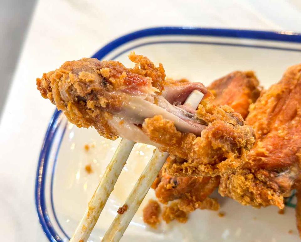 jiak mee - chicken wings