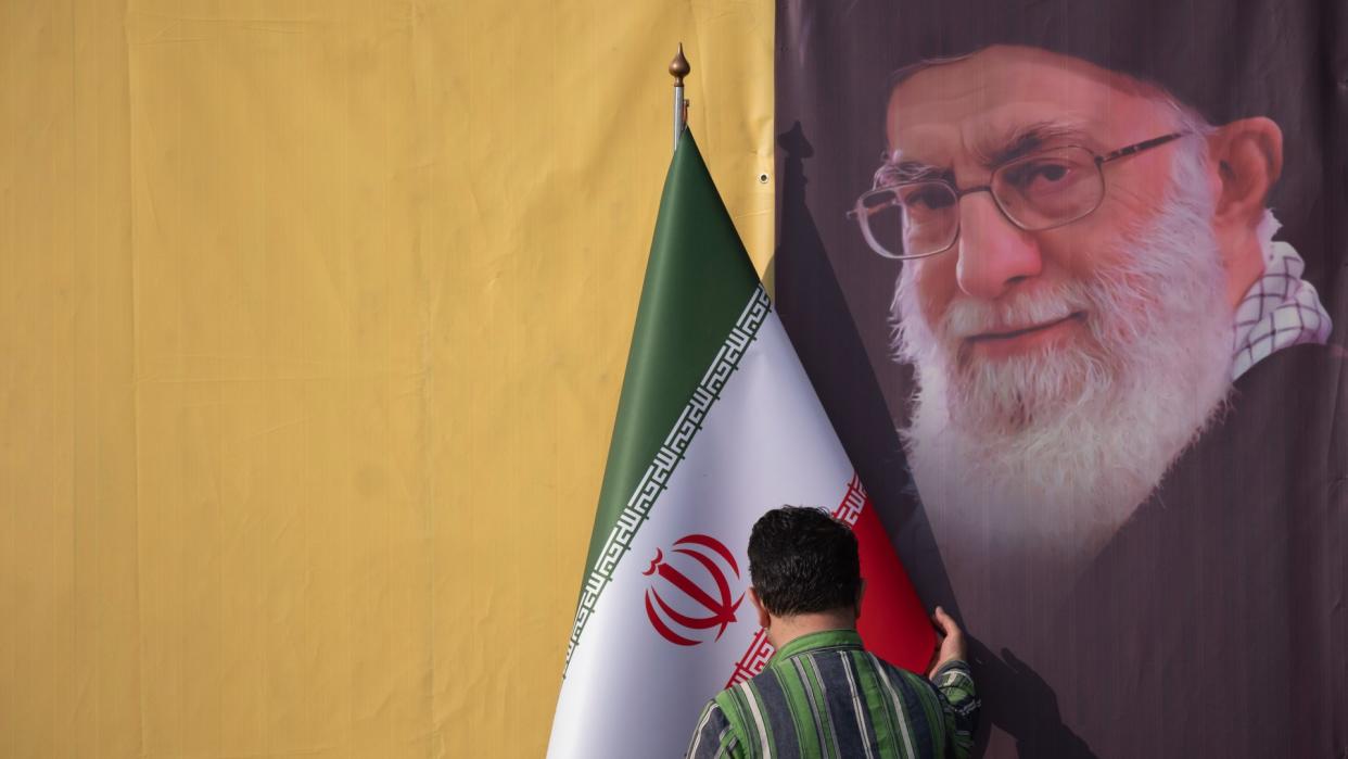  A picture of Iran's Supreme Leader, Ayatollah Ali Khamenei. 