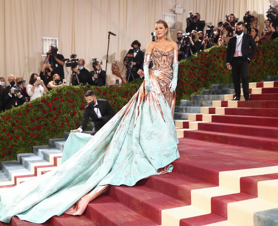 <h1 class="title">The 2022 Met Gala In America: An Anthology of Fashion Red Carpet Arrivals</h1><cite class="credit">Getty Images</cite>