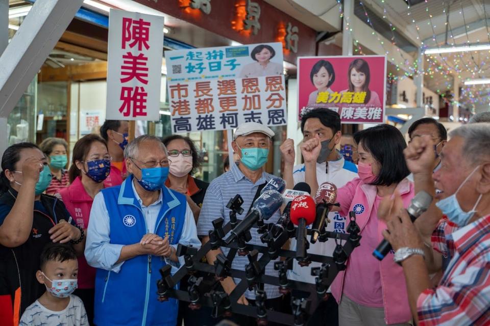 國民黨高雄市長參選人柯志恩認為，堀江與愛河和年輕人喜愛的駁二特區只有幾步之遙。倘若能串聯新舊景點，不只復甦堀江沒落商圈，更能擴大新興景點腹地，吸納更多人潮。（記者吳文欽攝）