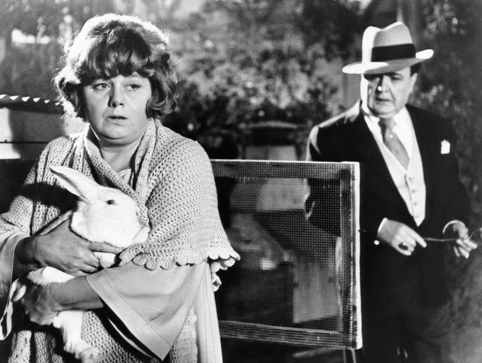 WHAT'S THE MATTER WITH HELEN?, from left, Michael MacLiammoir, Shelley Winters, 1971