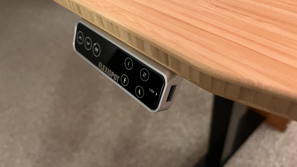 FlexiSpot E8 Standing Desk