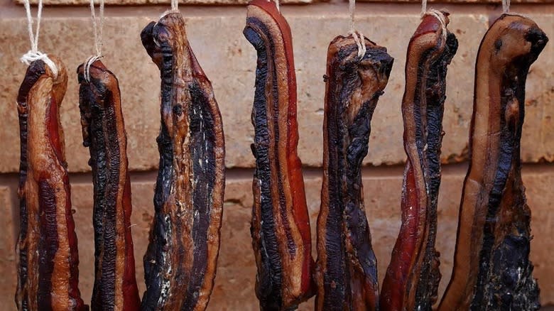 Air drying Chinese bacon