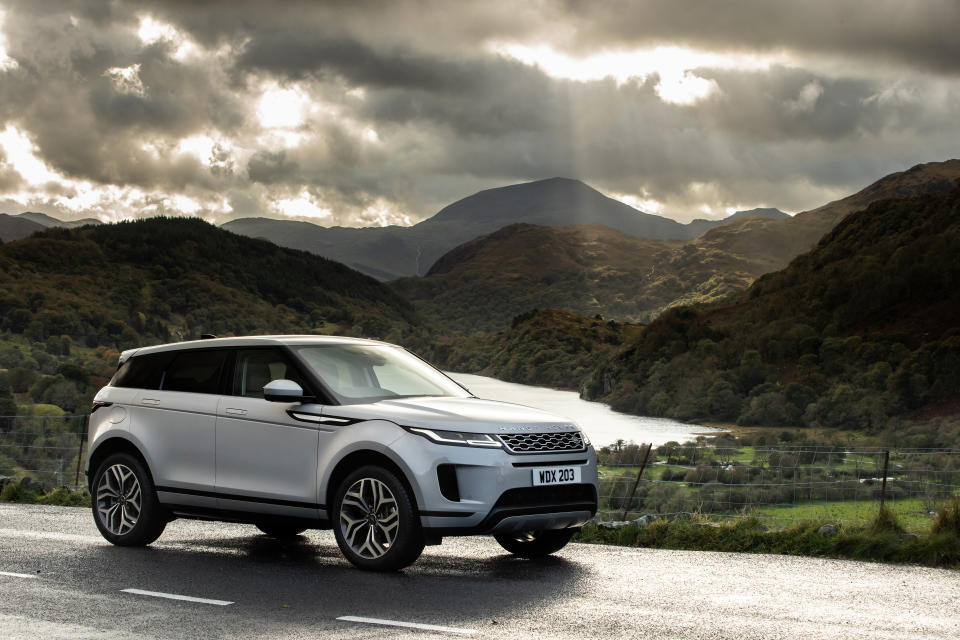 Range Rover Evoque P300e PHEV