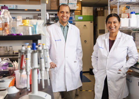 (L-R) Vaskar Gnyawali, Co-founder and CSO of Breaking, with Sukanya Punthambaker, Ph.D., Co-founder and CEO of Breaking. (Photo: Business Wire)