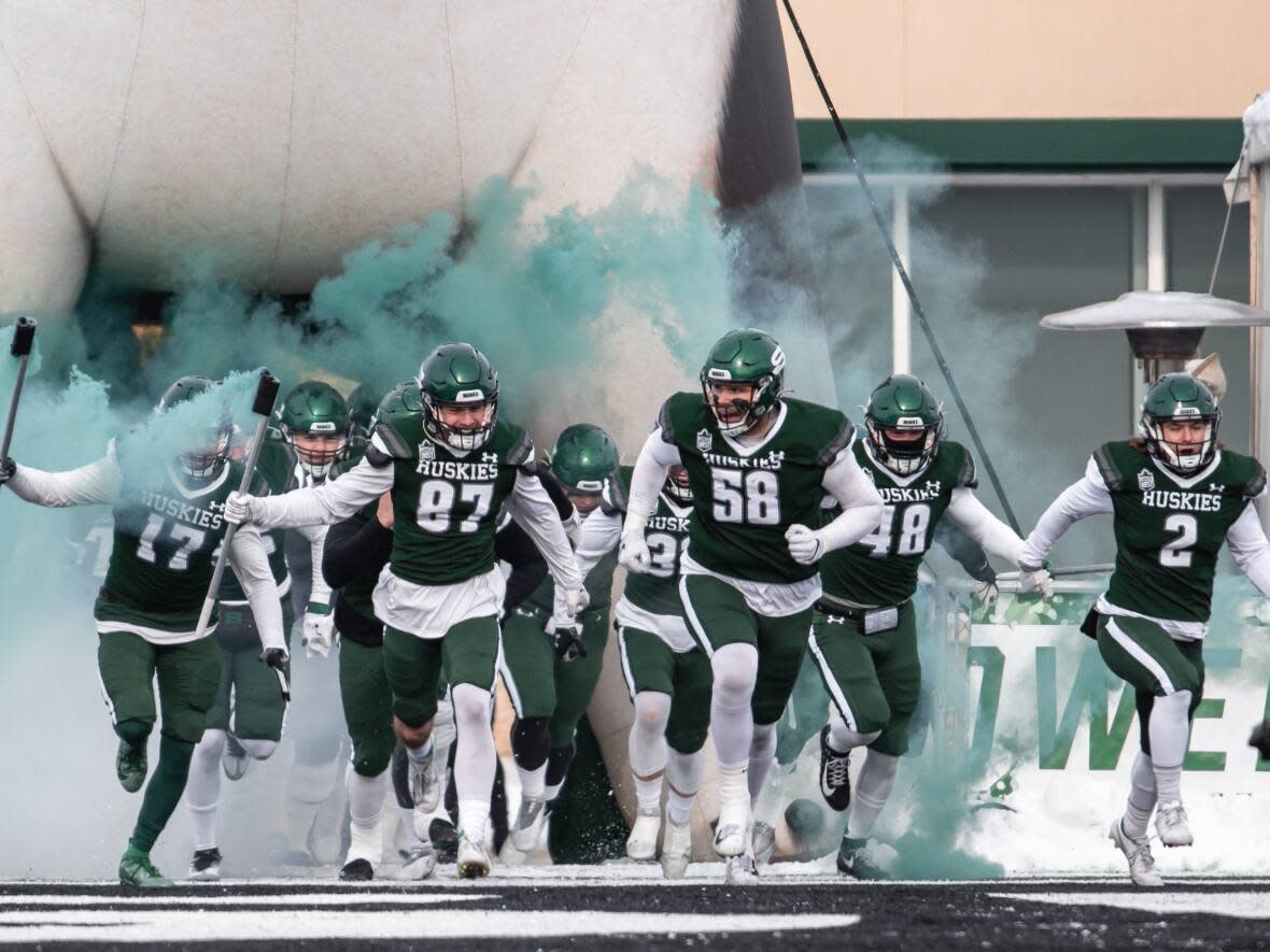 The University of Saskatchewan Huskies return to the Vanier Cup for the second consecutive year Saturday to take on the Laval University Rouge et Or. (Photo Electric Umbrella/Derek El - image credit)