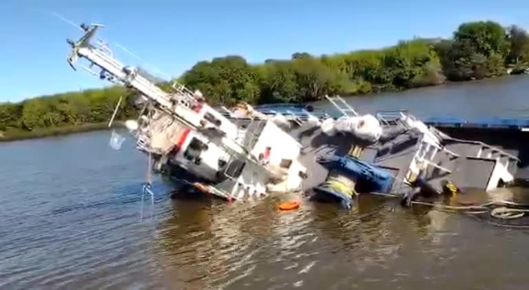 accidente de barcos en el puerto de La Plata