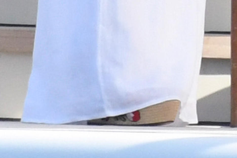 A closer view of Jennifer Lopez’s wedges. - Credit: MEGA