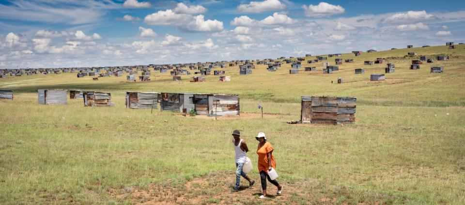 In 2019 the World Bank determined that South Africa is the most unequal country in the world, and little has changed. Pics of poor housing outside Bloemfontein.