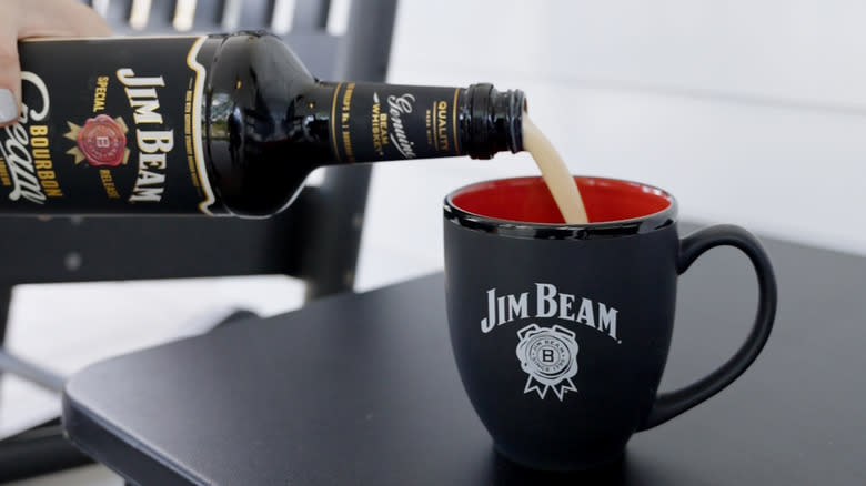 Jim Beam Bourbon Cream bottle