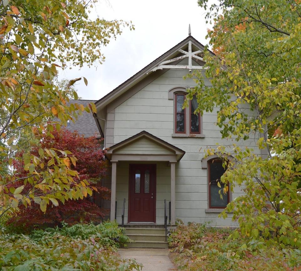 Built in 1881 with use of locally made Frear artificial stone, the Dr. Joseph and Olivia Soper House at 23 N. Fifth Ave. in Sturgeon Bay was named to the State Register of Historic Places by the Wisconsin Historical Society.