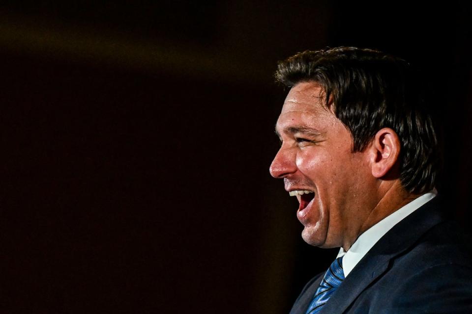 Ron DeSantis ha aprobado varias medidas antiLGBT durante su mandato (AFP via Getty Images)