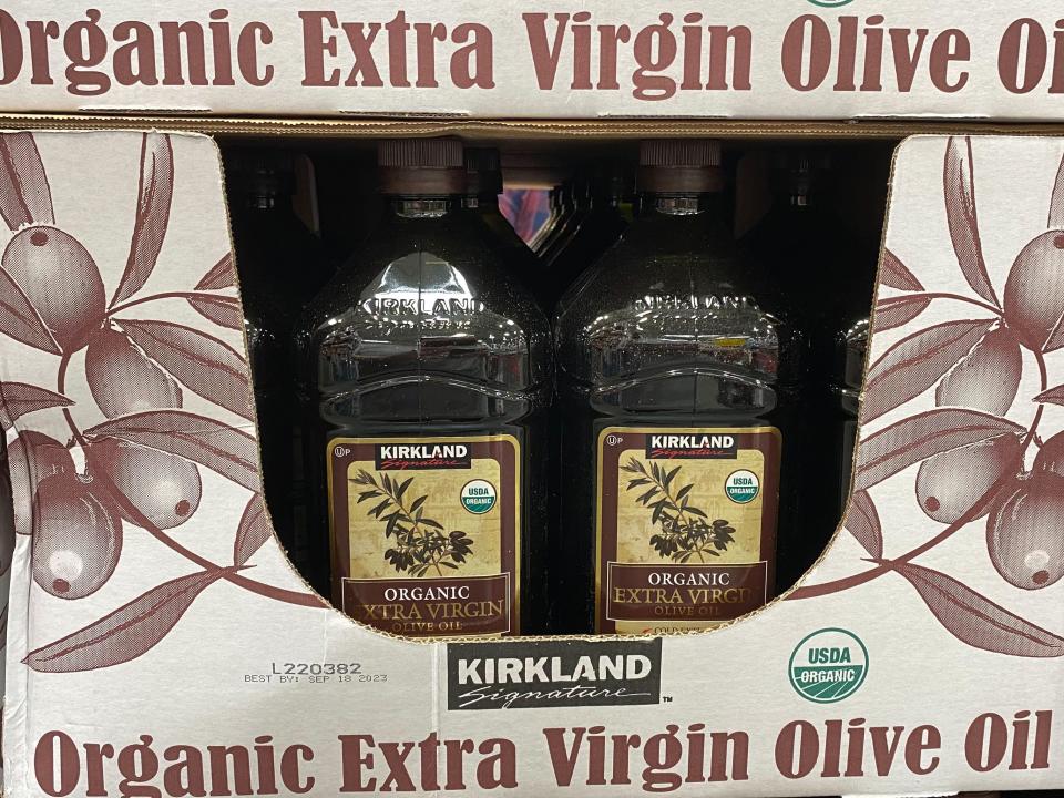 Kirkland Signature organic extra-virgin olive oil