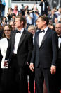 On les attendait et on n’a pas été déçus ! Deux beaux gosses sur un red carpet et en smoking, ça se remarque ! Brad Pitt et Leonardo DiCaprio, qui tiennent les rôles principaux dans le dernier Tarantino, ont bien évidemment soulevé l’enthousiasme de la foule lors qu’ils ont défilé sur le tapis rouge.