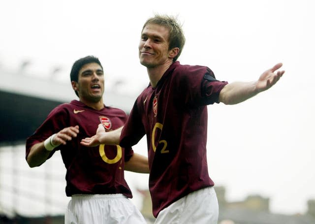 Aleksandr Hleb, right, celebrates scoring for Arsenal