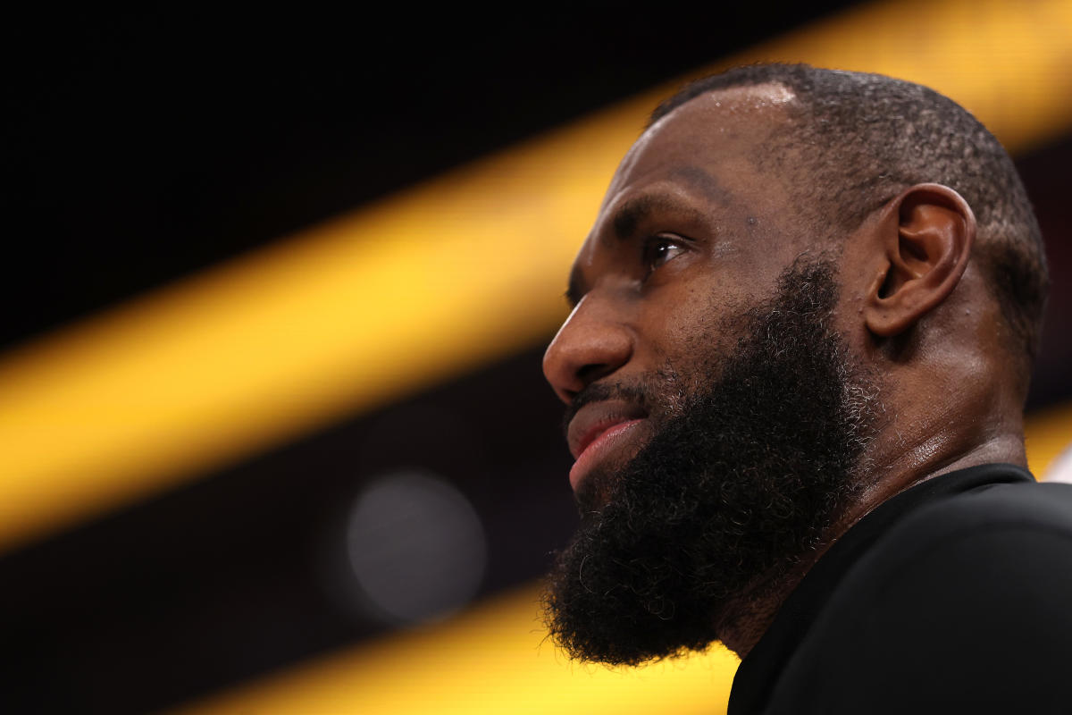 LeBron James preaches patience amid Lakers disappointing start: 'We don't  have our group yet