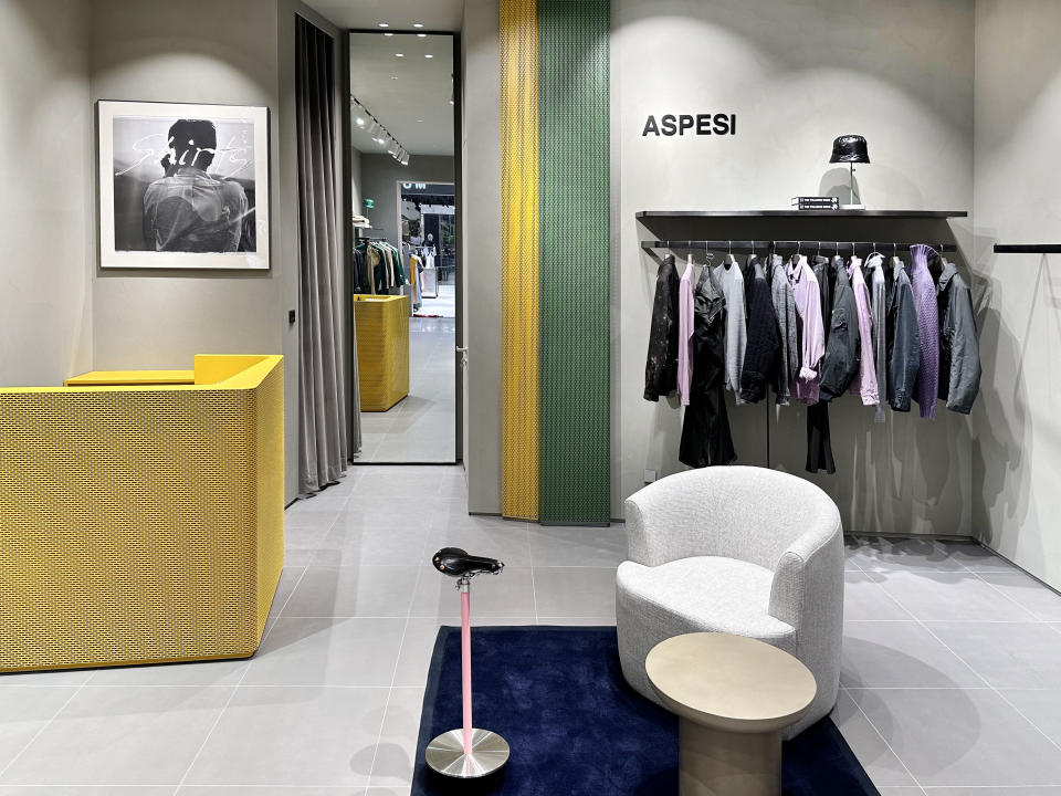 The Aspesi store in Hyundai Pangyo.