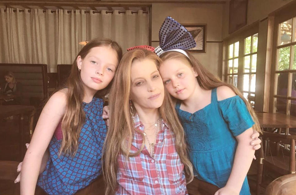 Riley Keough Shares Sweet Photo Of Mom Lisa Marie Presley And Twin Sisters The Most Beautiful
