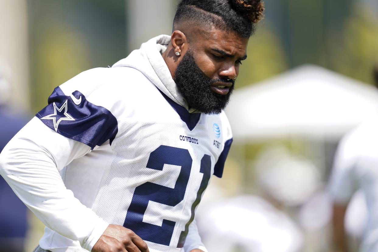 Dallas Cowboys running back Ezekiel Elliott has struggled to live up to his hefty contract extension since signing it in 2019. (AP Photo/Tony Gutierrez)