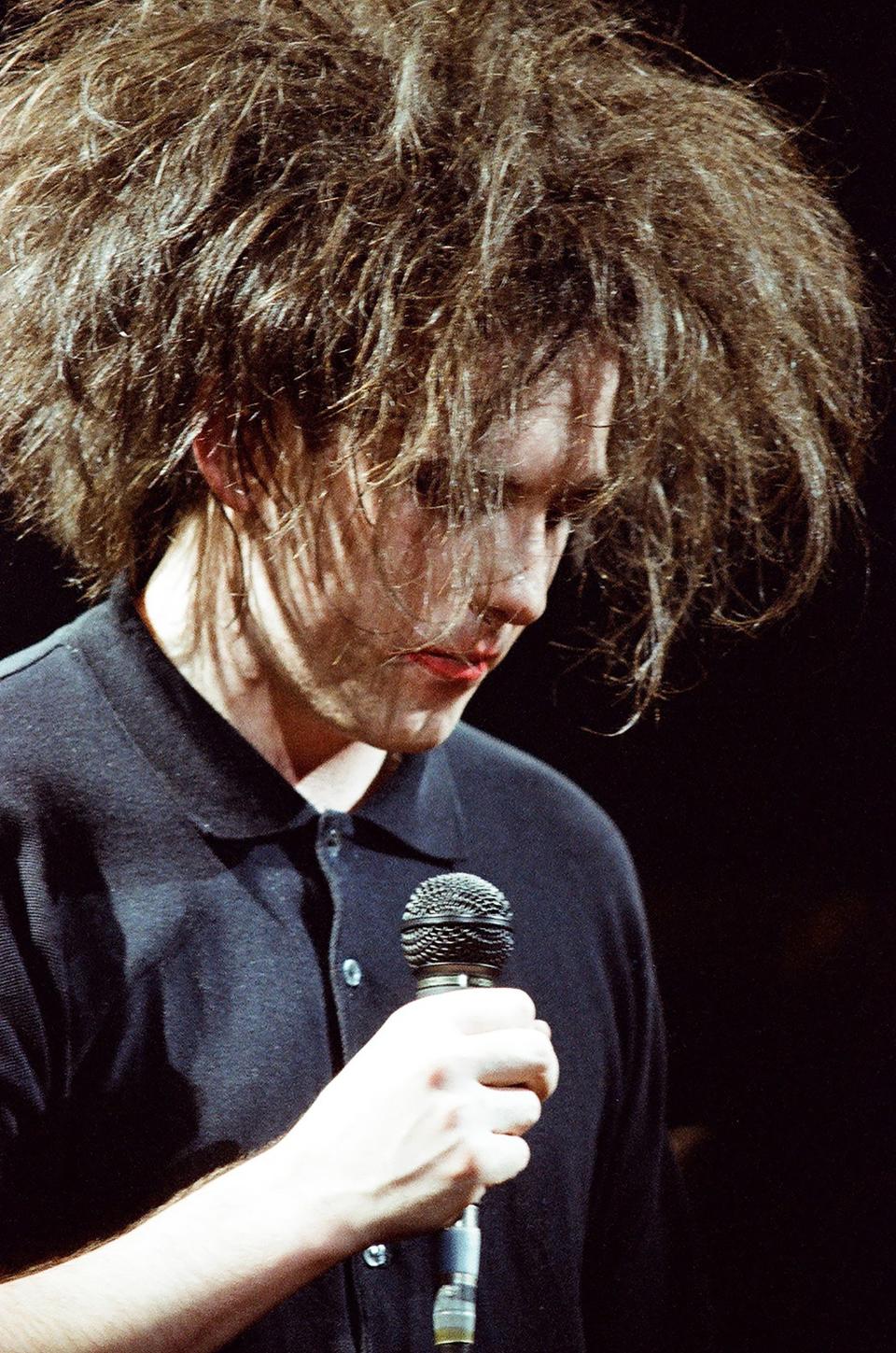 Robert Smith in 1986